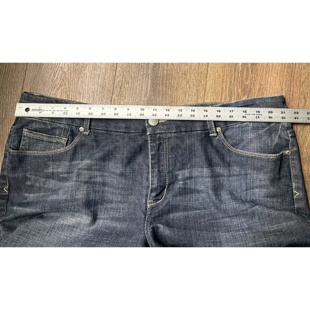 Seven 7 Jeans Womens Blue Luxe Flare Light Wash Button Fly Denim 42x27 tagged 22